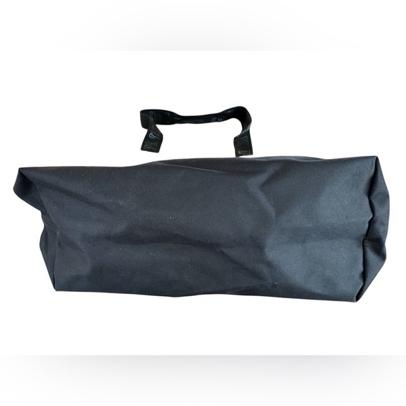 PINK Victoria's Secret - PINK - 21" × 12" X7" - Rose Gold Metallic TOTE BAG - Picture 5 of 6